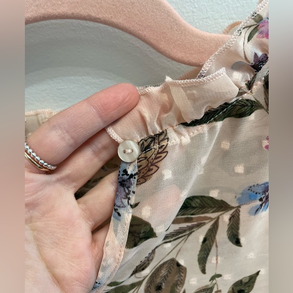 Flowery Textured Sheer Shirt - Picture 5 of 5